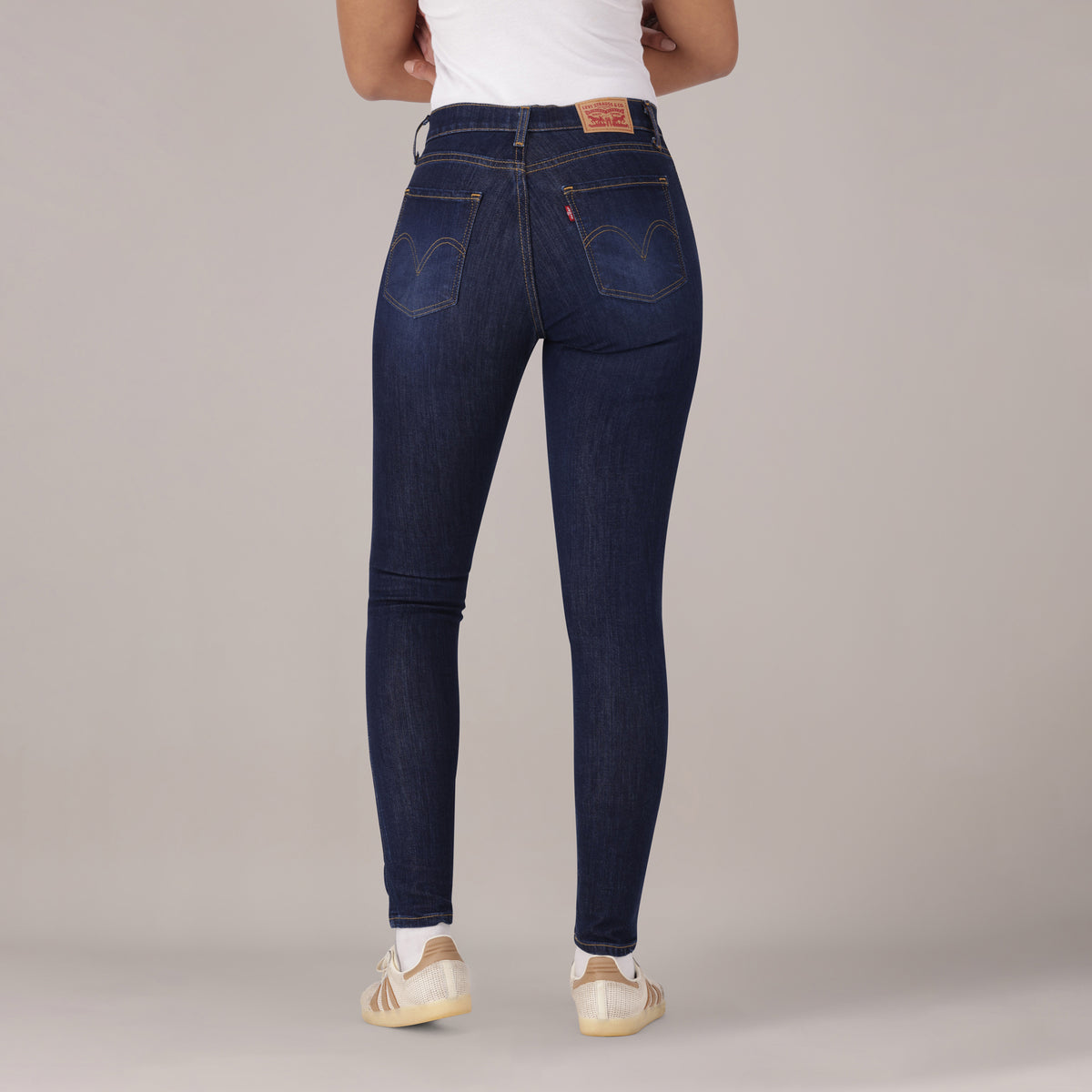 LEVI'S® WOMEN'S CURVY SUPER SKINNY  - MED INDIGO - WORN IN