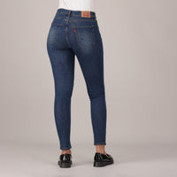 LEVI'S® WOMEN'S CURVY SKINNY  - DARK INDIGO  WORN IN