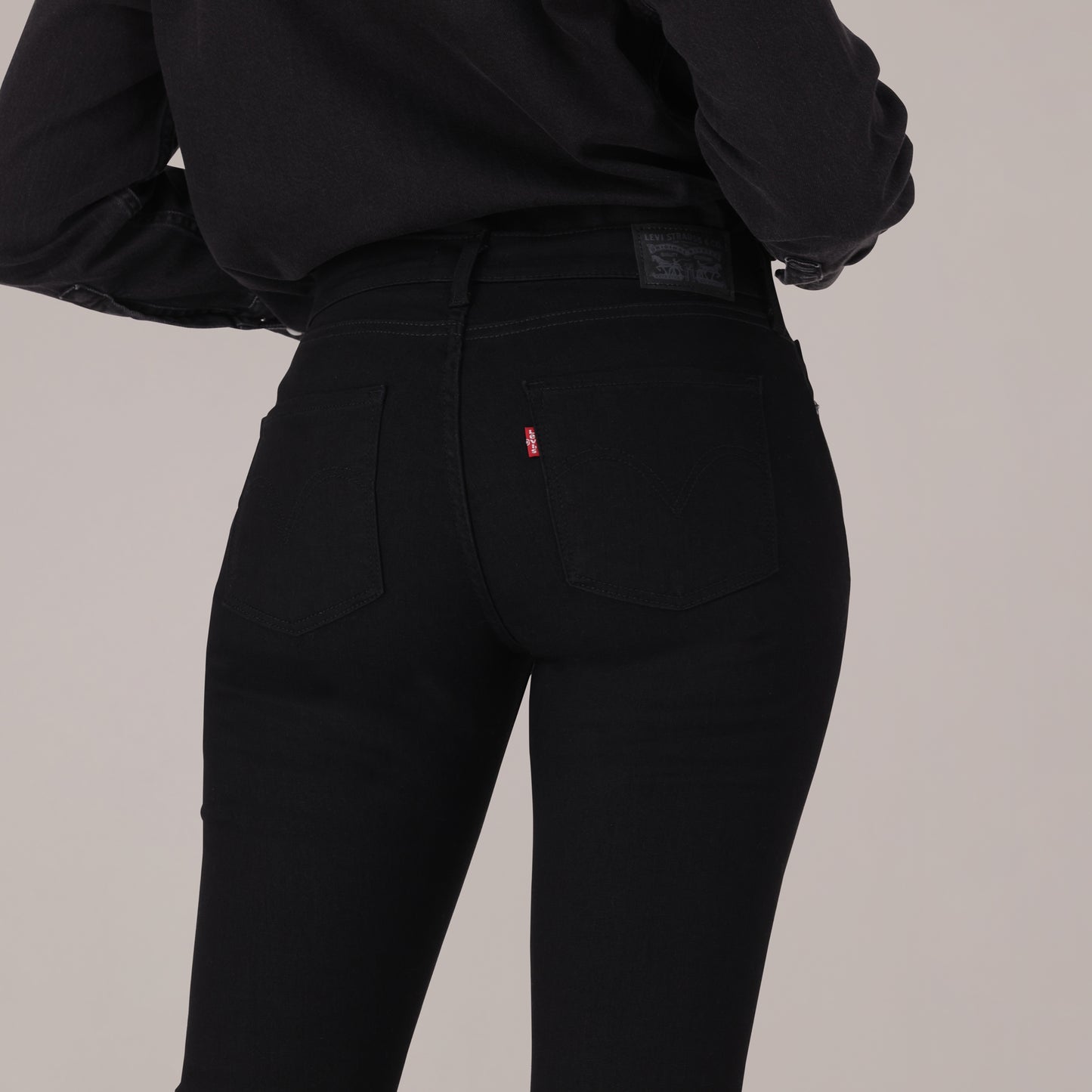 LEVI'S® WOMEN'S CURVY SUPER SKINNY  - BLACK