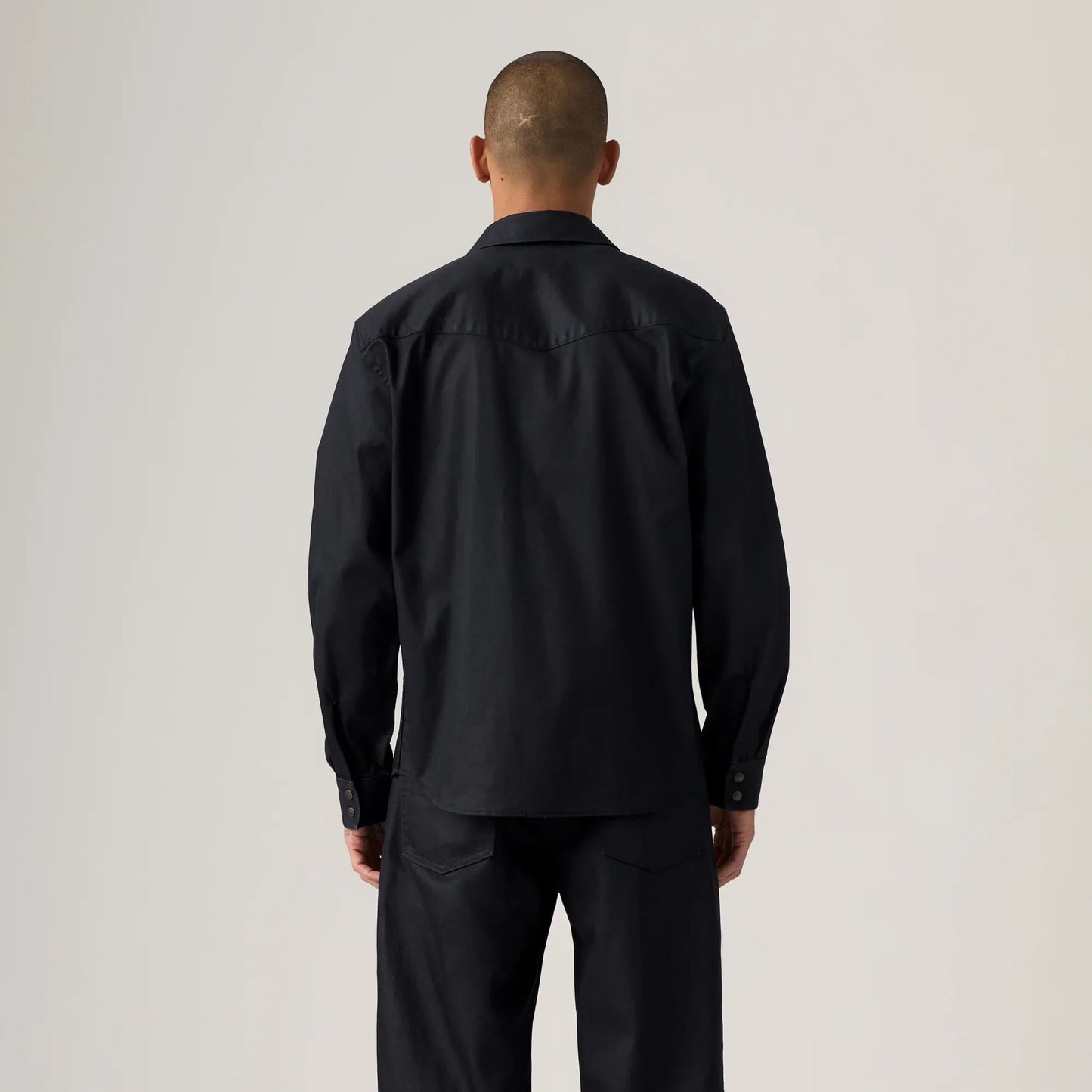 LEVI'S® MEN'S RELAXED COATED WESTERN SHIRT - BLACK