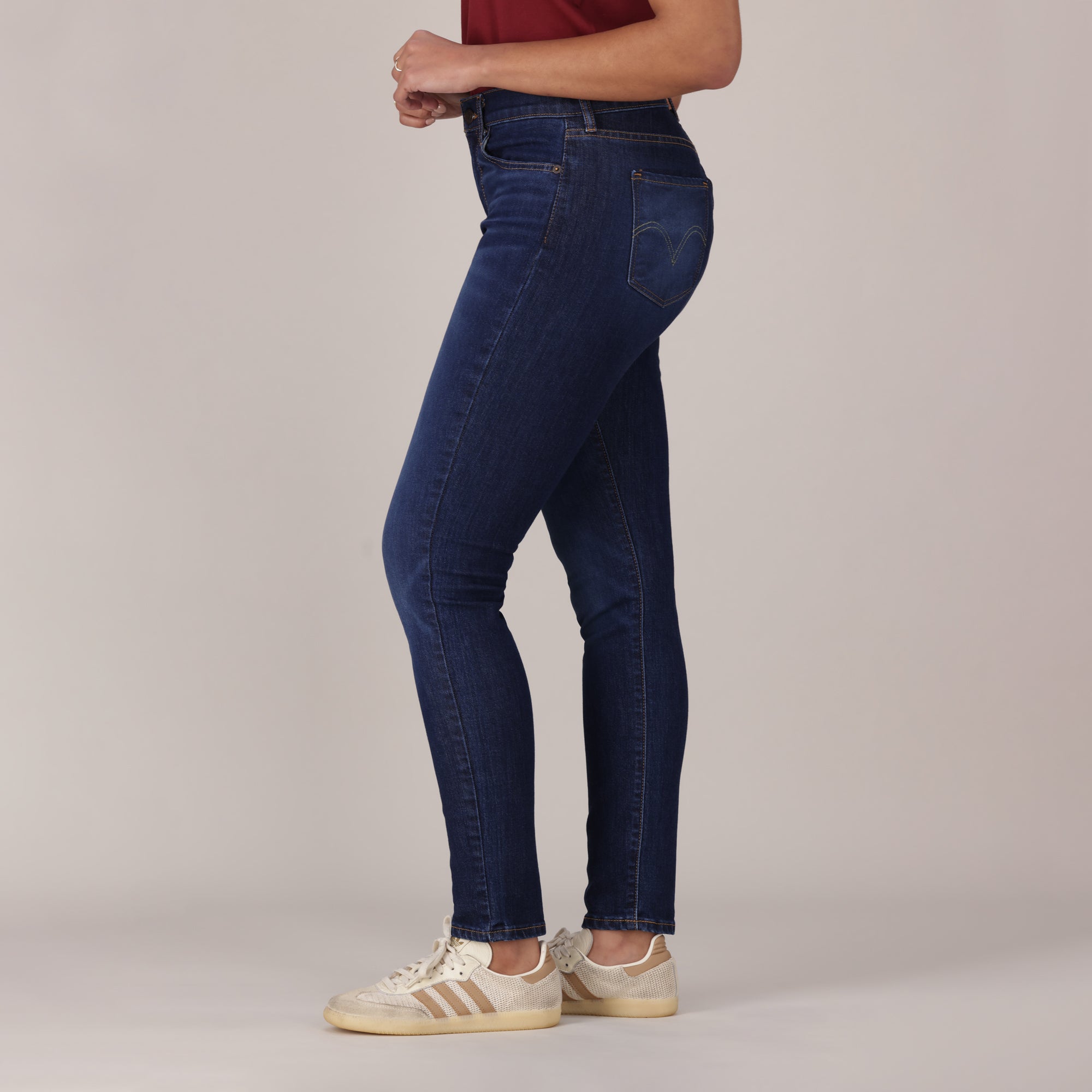 LEVI'S® WOMEN'S CURVY HIGH-RISE SUPER SKINNY  - DARK INDIGO - WORN IN