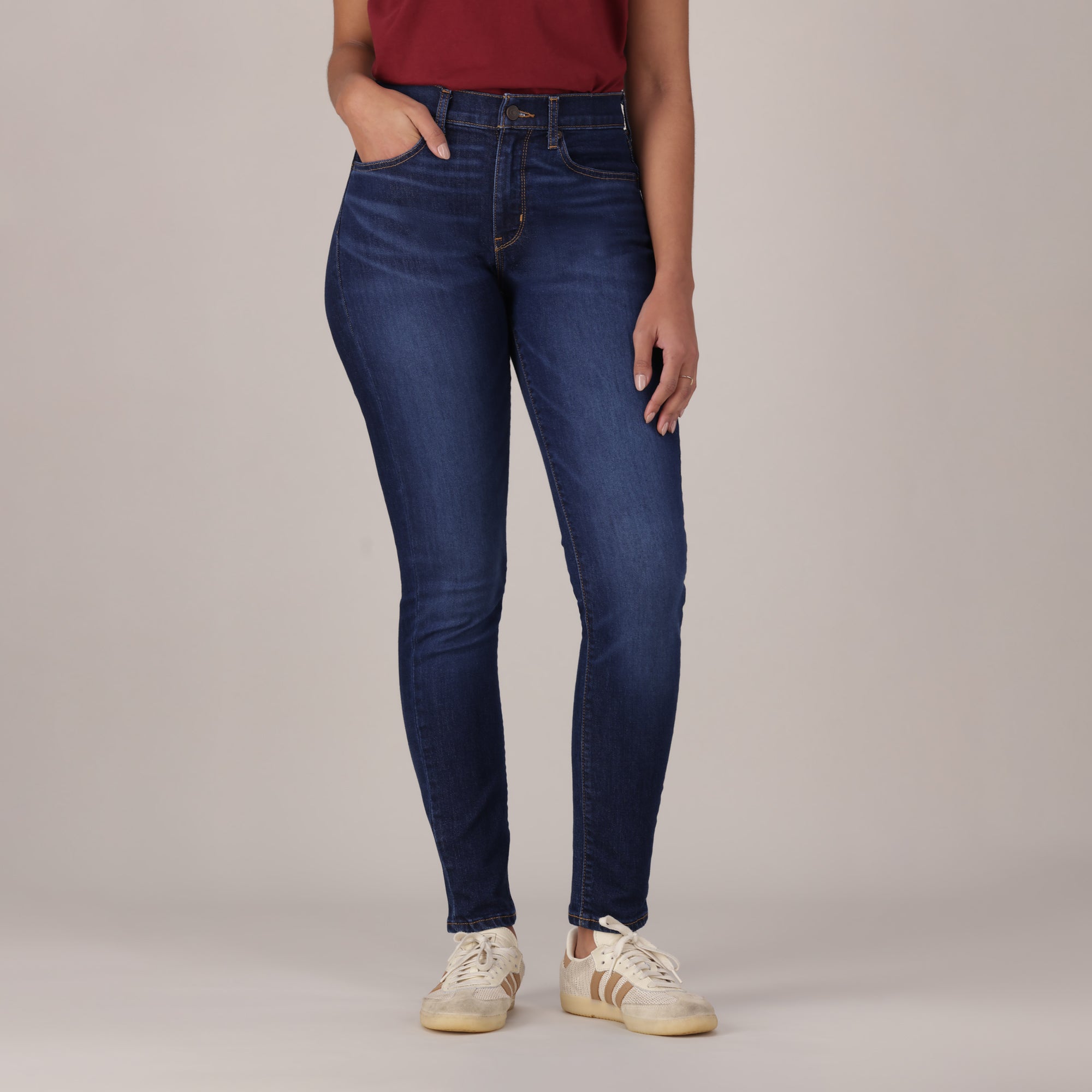 LEVI'S® WOMEN'S CURVY HIGH-RISE SUPER SKINNY  - DARK INDIGO - WORN IN