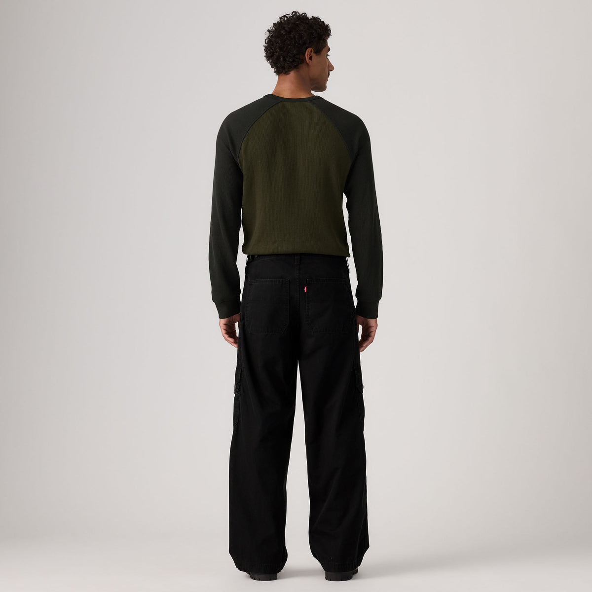 LEVI'S® MEN'S EXTRA BAGGY CARGOS - BLACK