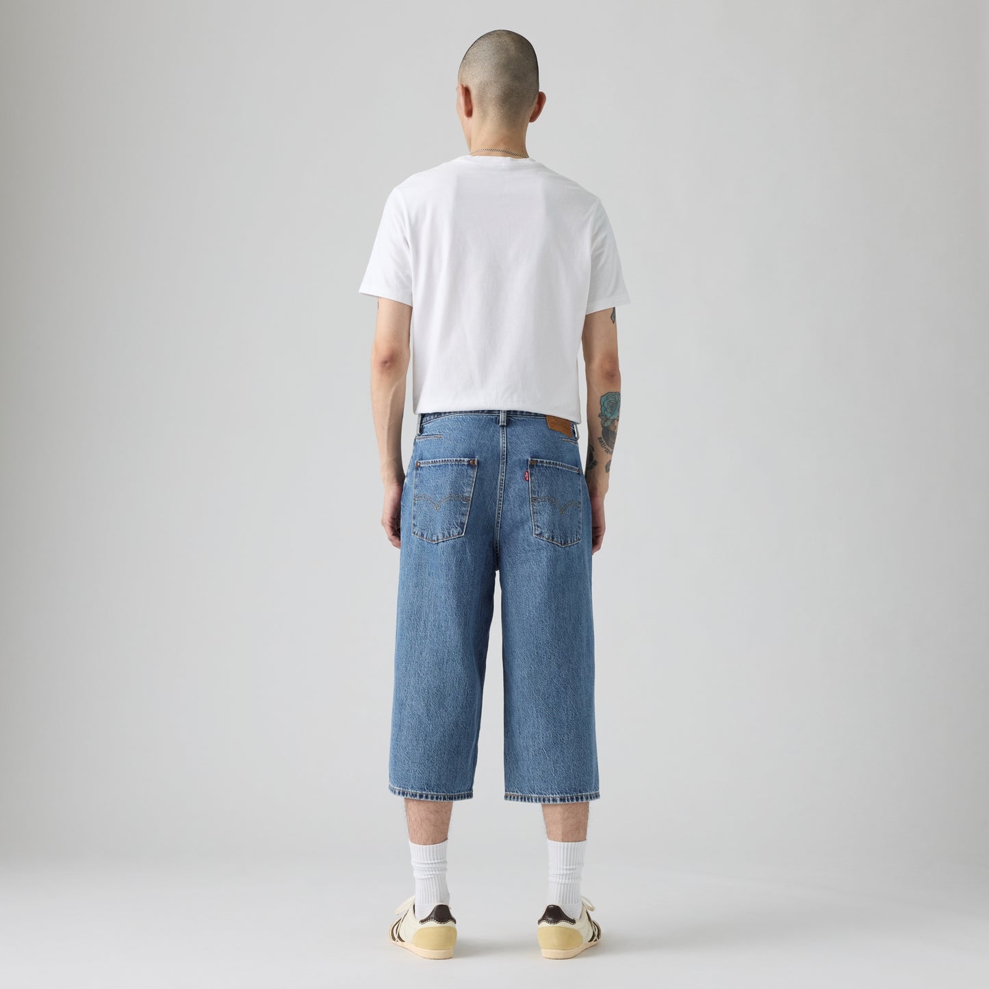 LEVI'S® MEN'S TWISTED BAGGY CAPRIS - MED INDIGO - FLAT FINISH
