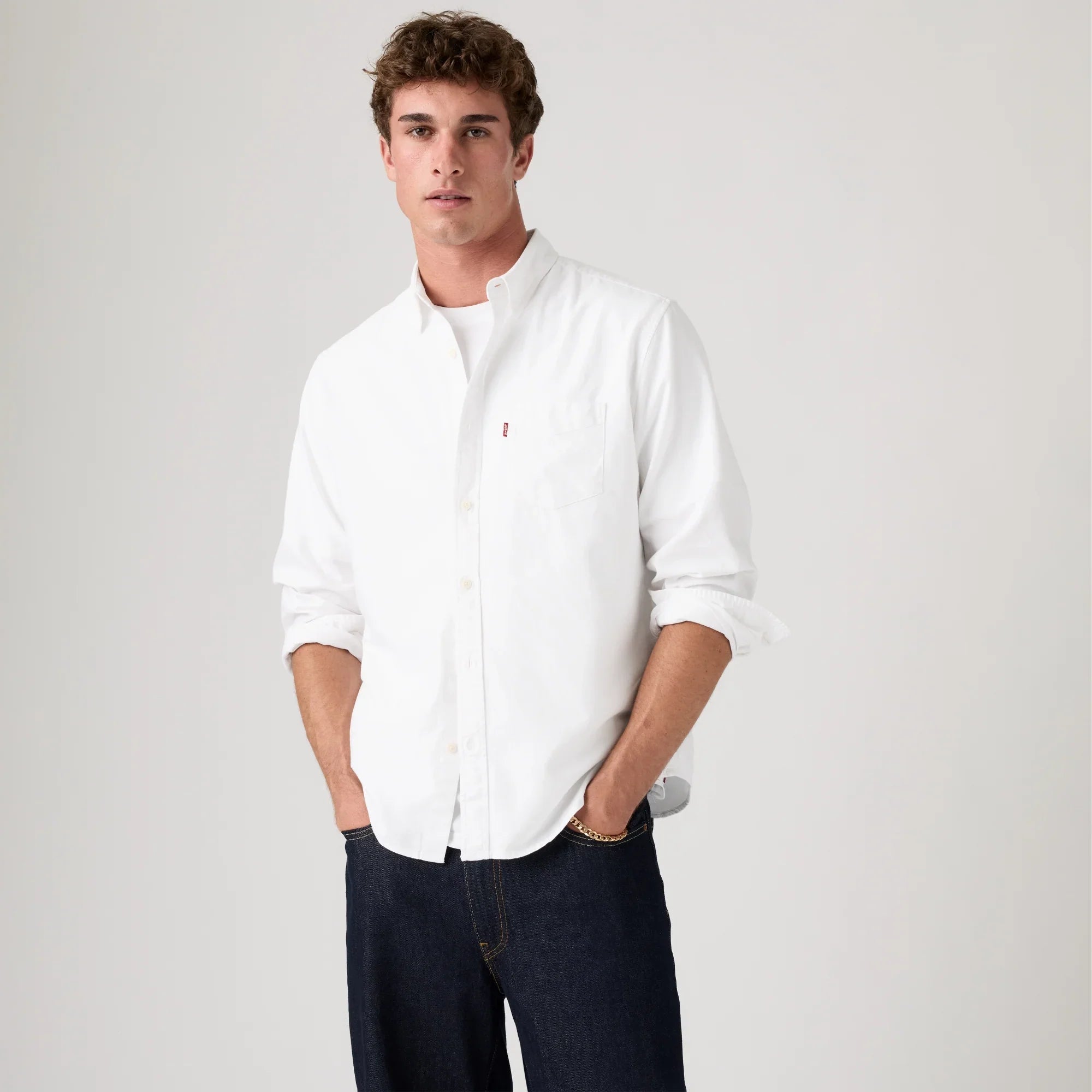 LEVI'S® MEN'S CLASSIC POCKET STANDARD FIT SHIRT - NEUTRAL
