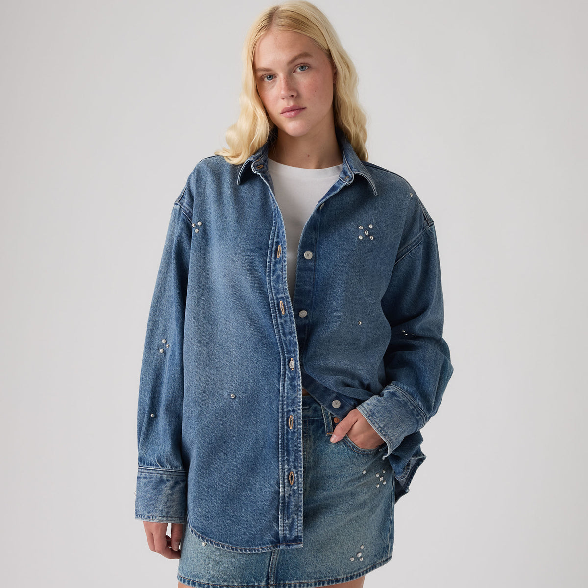 LEVI'S® WOMEN'S JORDAN DENIM SHIRT - MULTI-COLOR