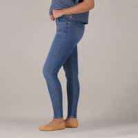 Levi's® Women's Curvy Super Skinny - Med Indigo - Flat Finish
