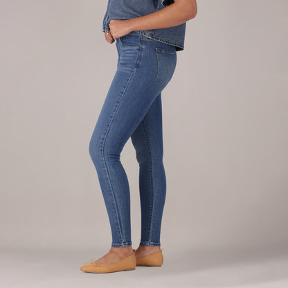 LEVI'S® WOMEN'S CURVY SUPER SKINNY  - MED INDIGO - FLAT FINISH