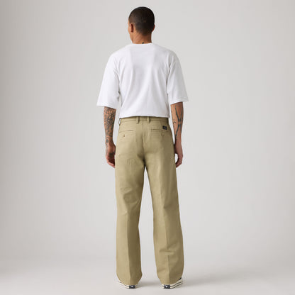 LEVI'S® MEN'S LOOSE PLEATED WORK CHINOS - TAN