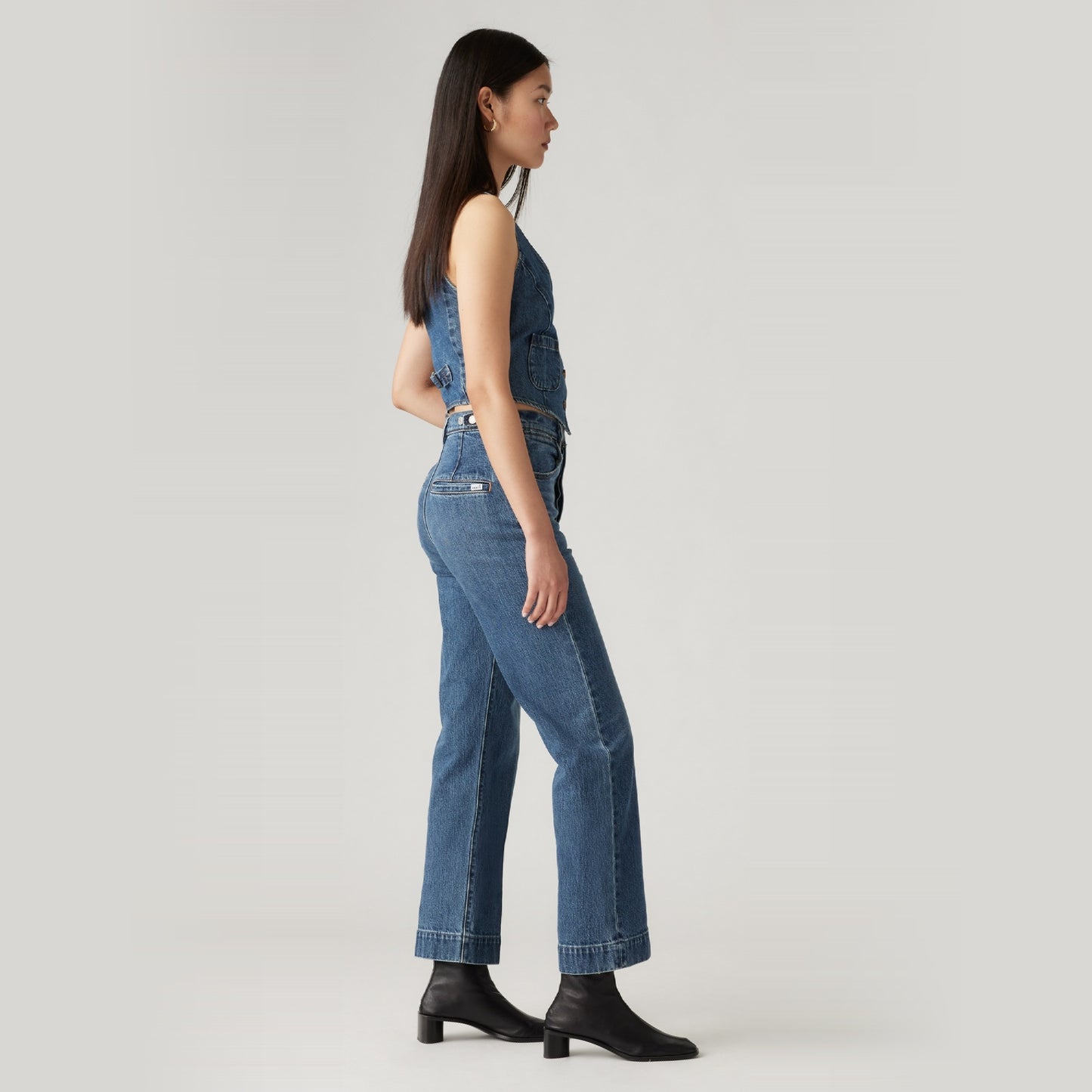 LEVI'S® WOMEN'S RIBCAGE STRAIGHT ANKLE TAILORED JEANS - DARK INDIGO - WORN IN