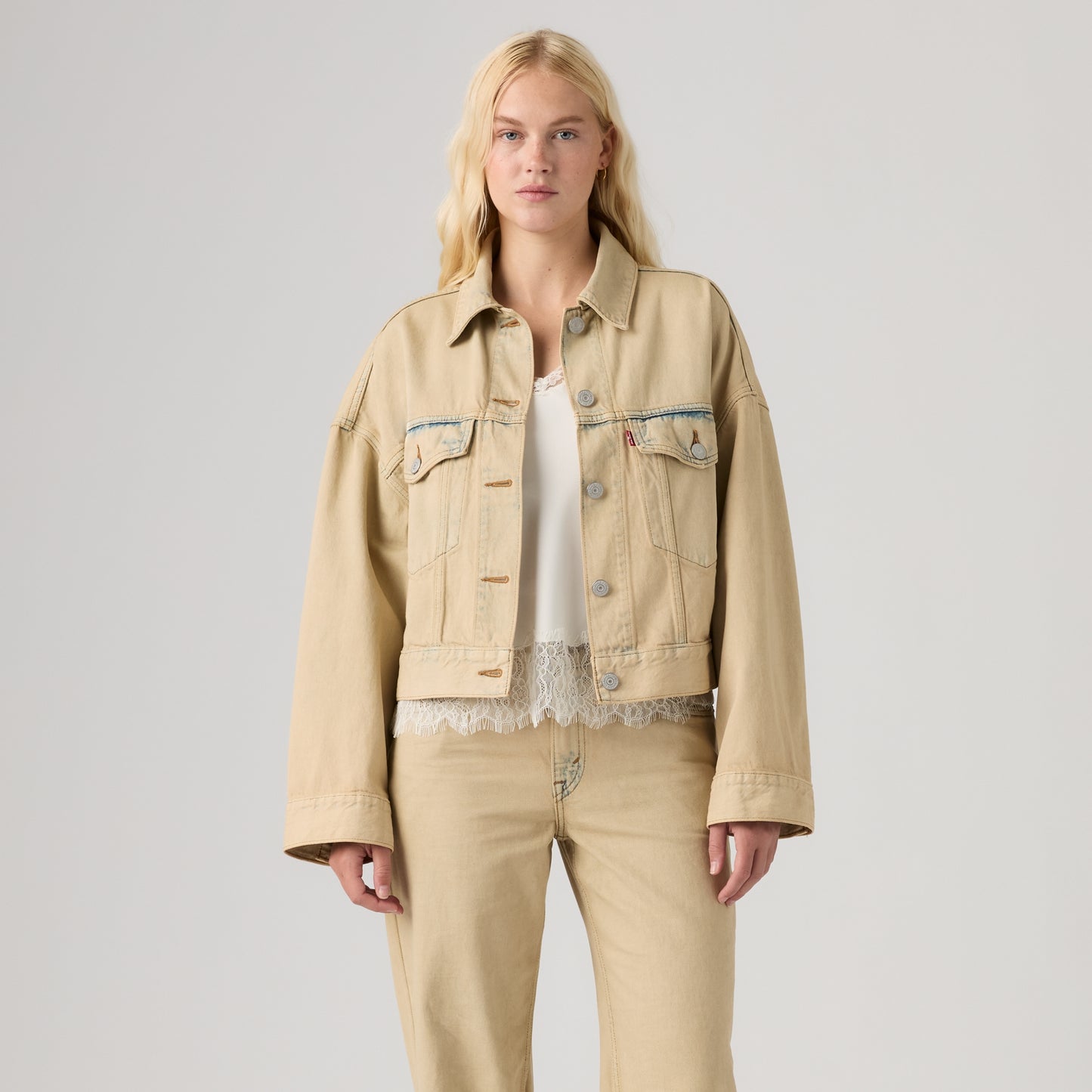 LEVI'S® WOMEN'S LOOSE CROP TRUCKER JACKET - NEUTRAL