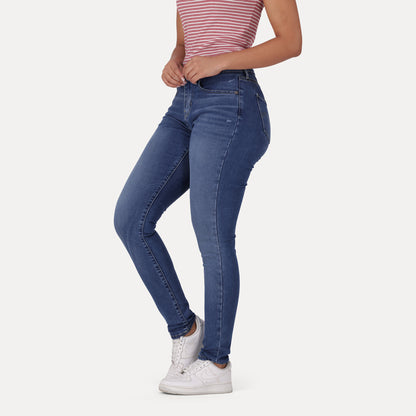 LEVI'S® WOMEN'S CURVY HIGH-RISE SUPER SKINNY  - MED INDIGO - WORN IN