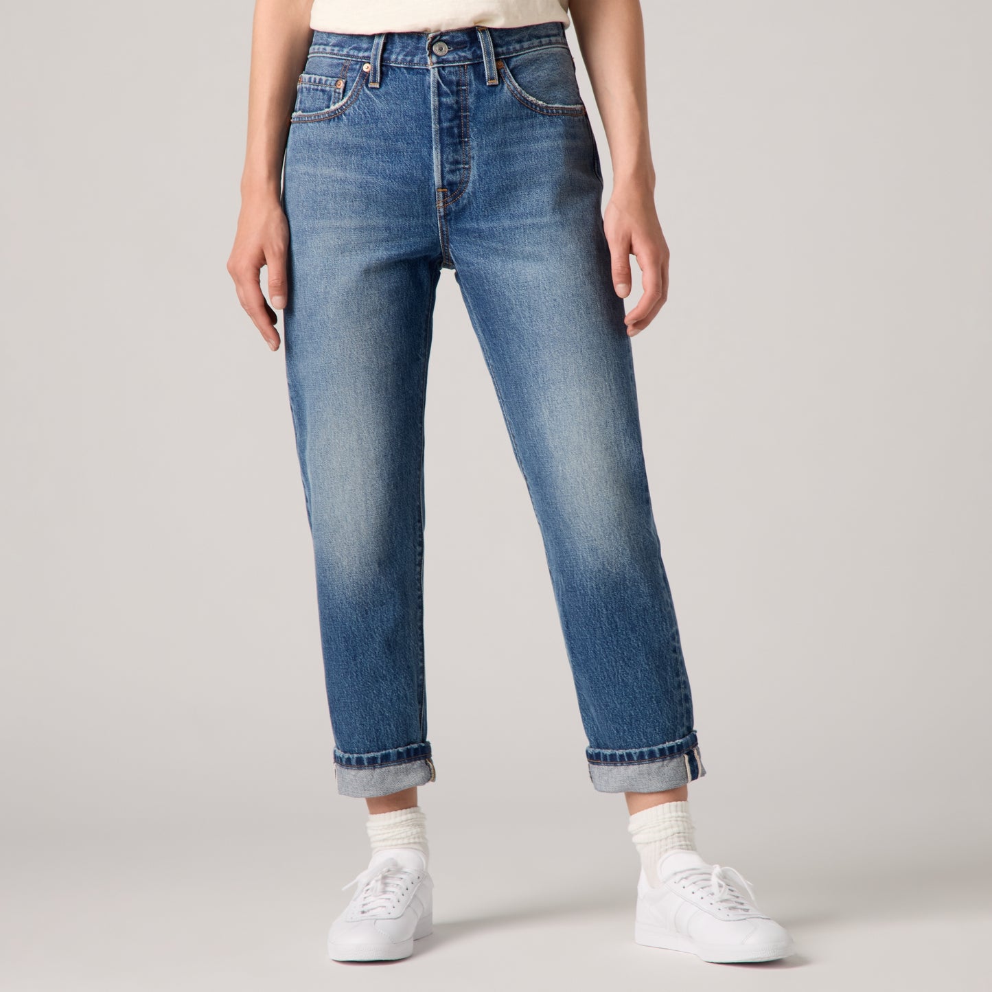 LEVI'S® WOMEN'S 501® ORIGINAL CROPPED JEANS - MED INDIGO - WORN IN