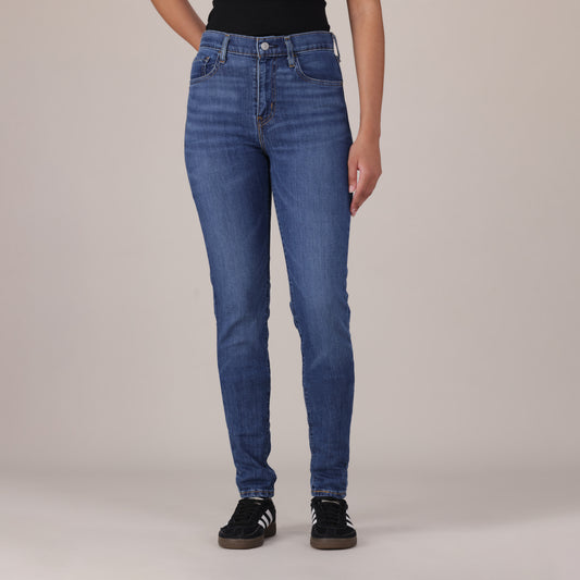 LEVI'S® WOMEN'S 720 HIGH-RISE SUPER SKINNY JEANS - MED INDIGO - WORN IN