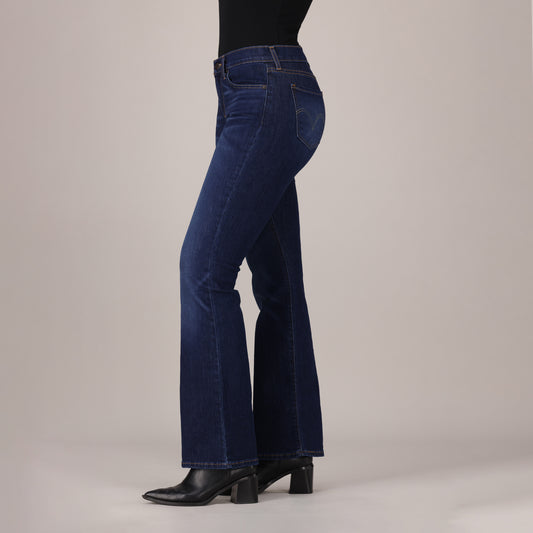 LEVI'S® WOMEN'S CURVY FLARE  - DARK INDIGO - WORN IN