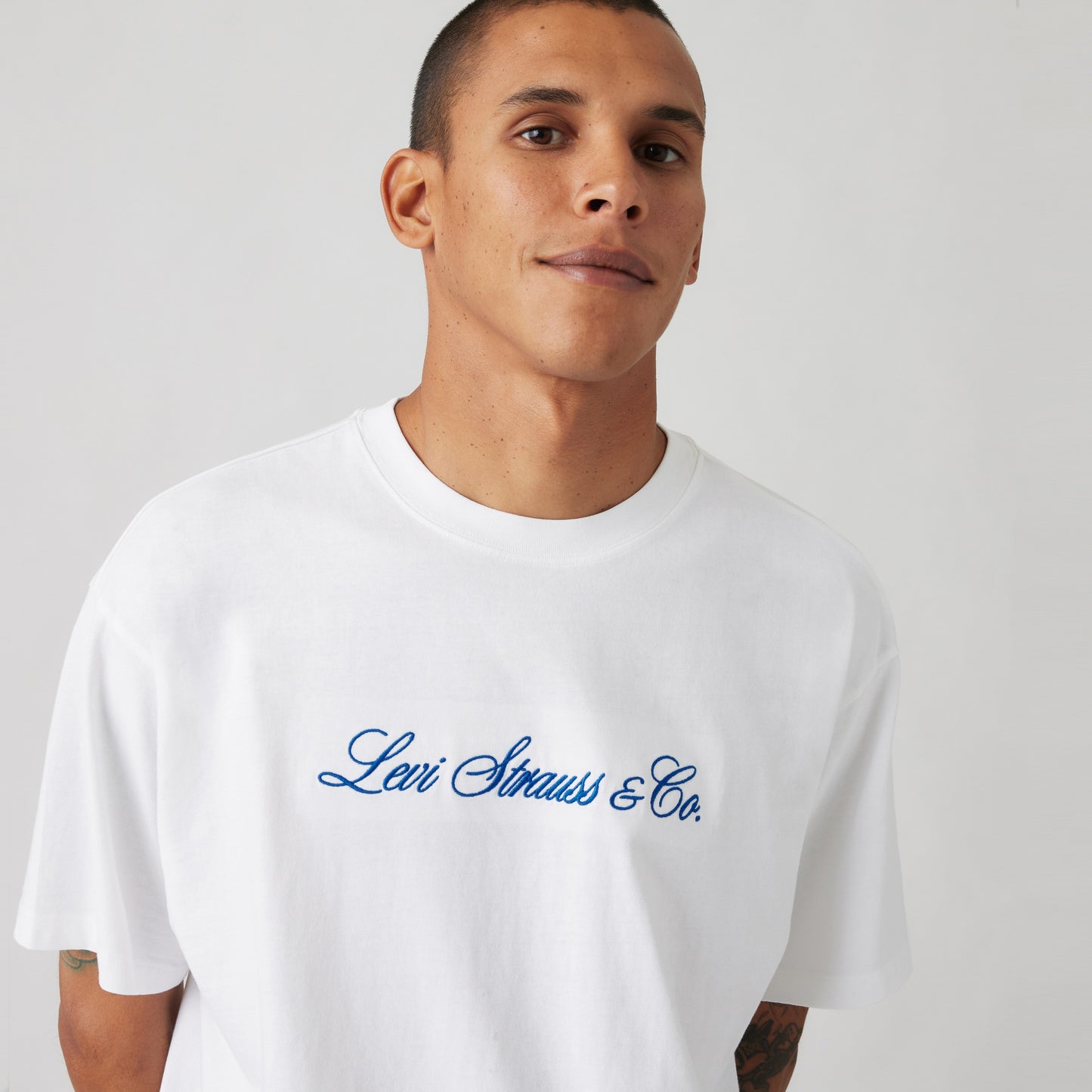 LEVI’S® MEN'S VINTAGE BATWING FIT T-SHIRT  - WHITE