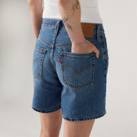 LEVI'S® WOMEN'S 501® ORIGINAL MID-THIGH SHORTS - MED INDIGO - WORN IN