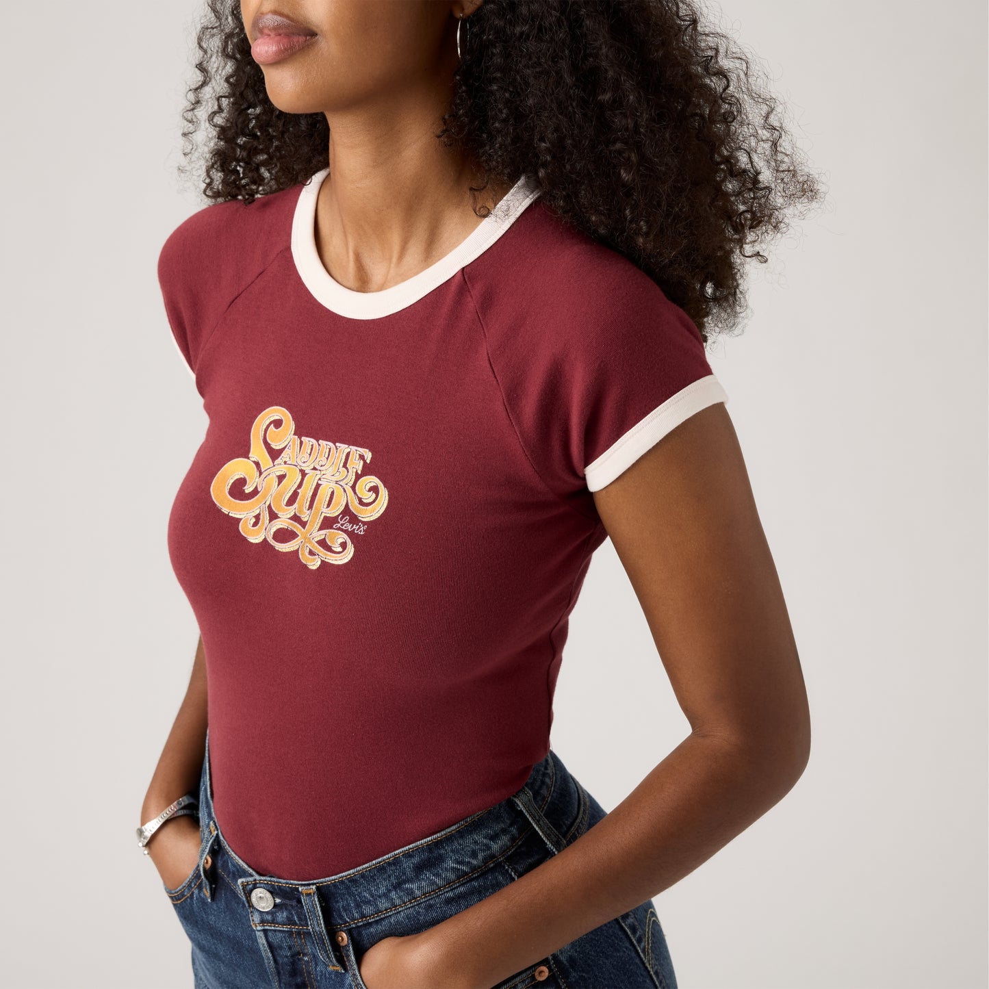 LEVI'S® WOMEN'S GRAPHIC RILEY RAGLAN TEE - RED
