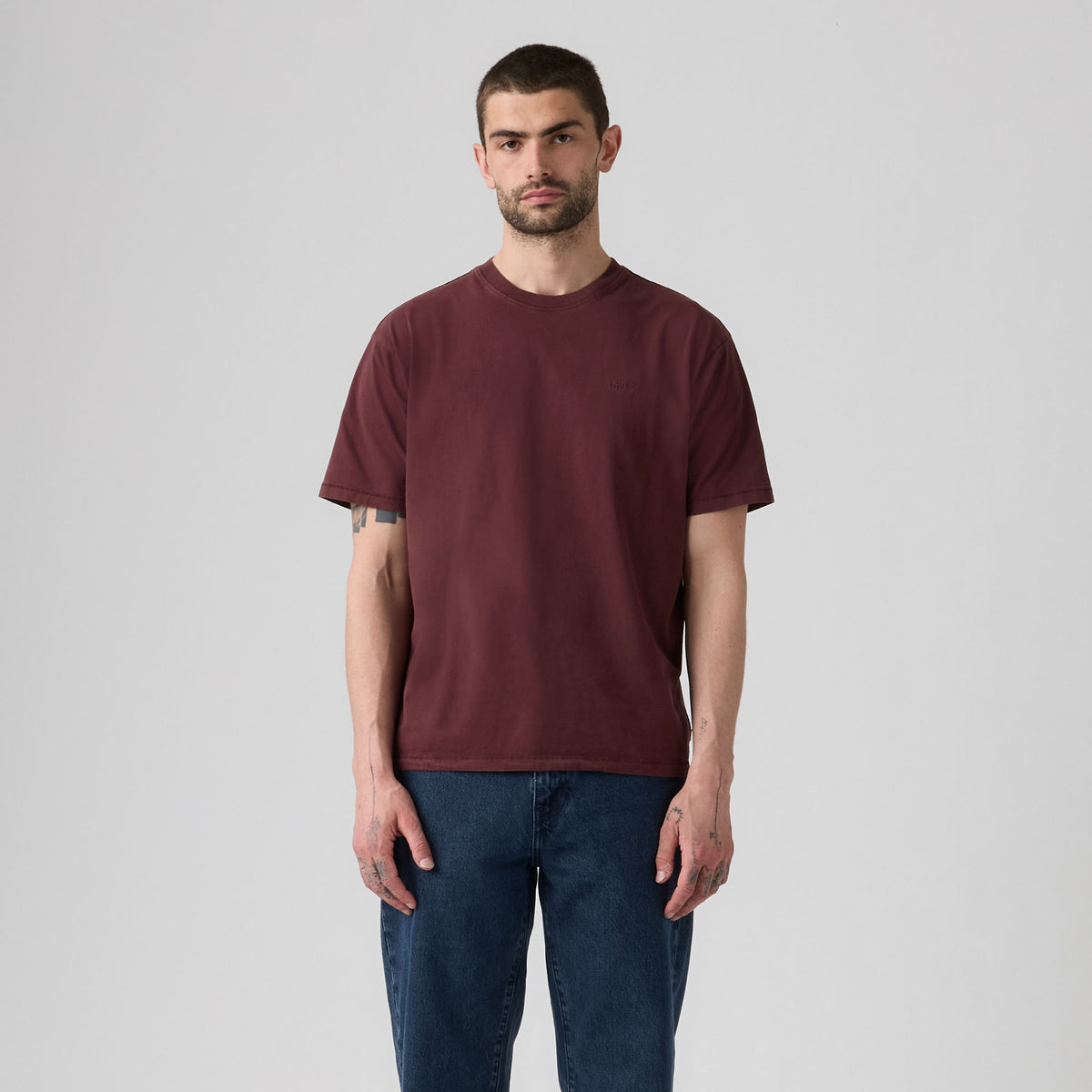 LEVI'S® MEN'S RED TAB™ VINTAGE T-SHIRT - RED