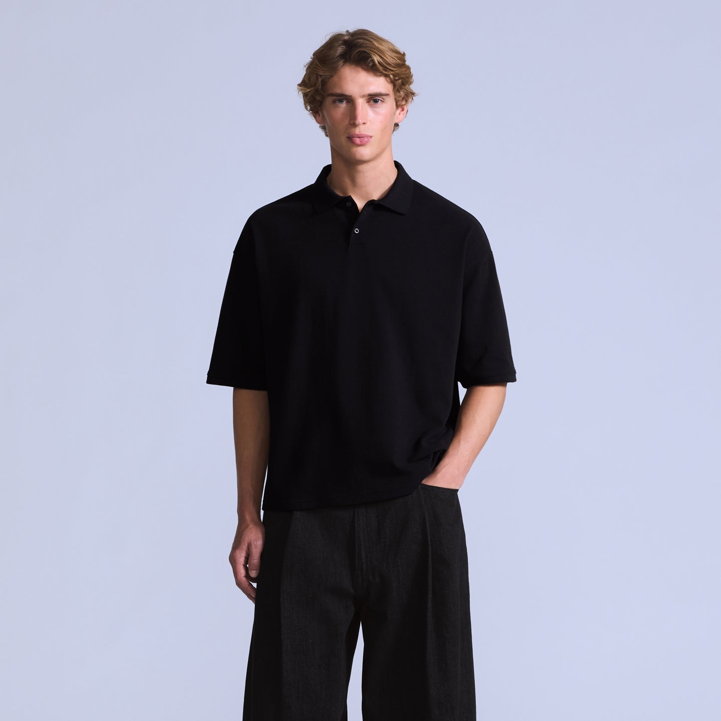 LEVI'S® BLUE TAB™ MEN'S CROPPED POLO - BLACK