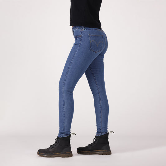 LEVI'S® WOMEN'S CURVY SKINNY  - MED INDIGO - FLAT FINISH