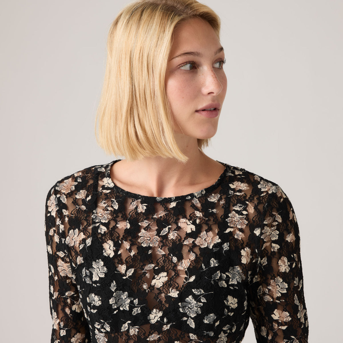 LEVI'S® WOMEN'S SERAPHINA LACE LONG-SLEEVE TOP - BLACK