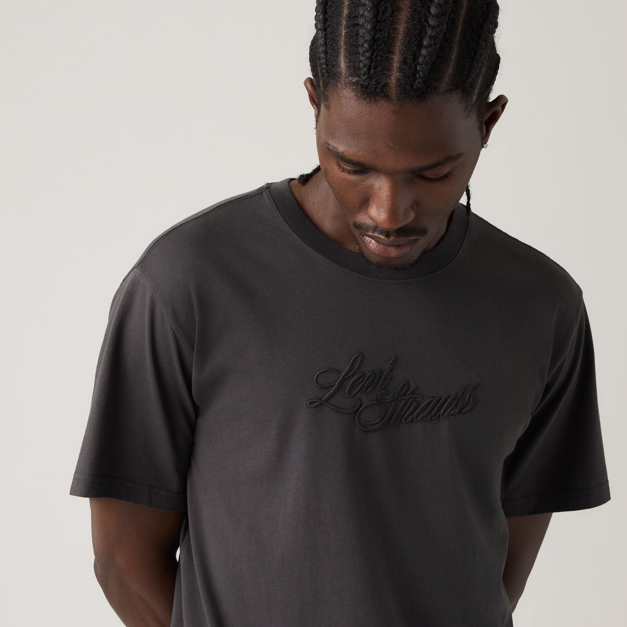LEVI'S® MEN'S RELAXED FIT SHORT-SLEEVE GRAPHIC T-SHIRT - BLACK