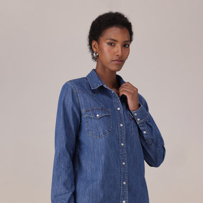 LEVI'S® WOMEN'S HERITAGE WESTERN DENIM SHIRT - MED INDIGO - WORN IN
