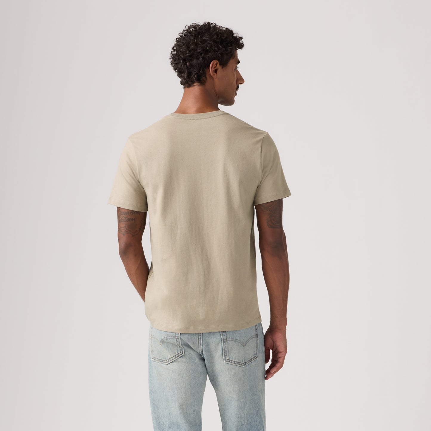 LEVI'S® MEN'S ORIGINAL HOUSEMARK T-SHIRT - MULTI COLOUR