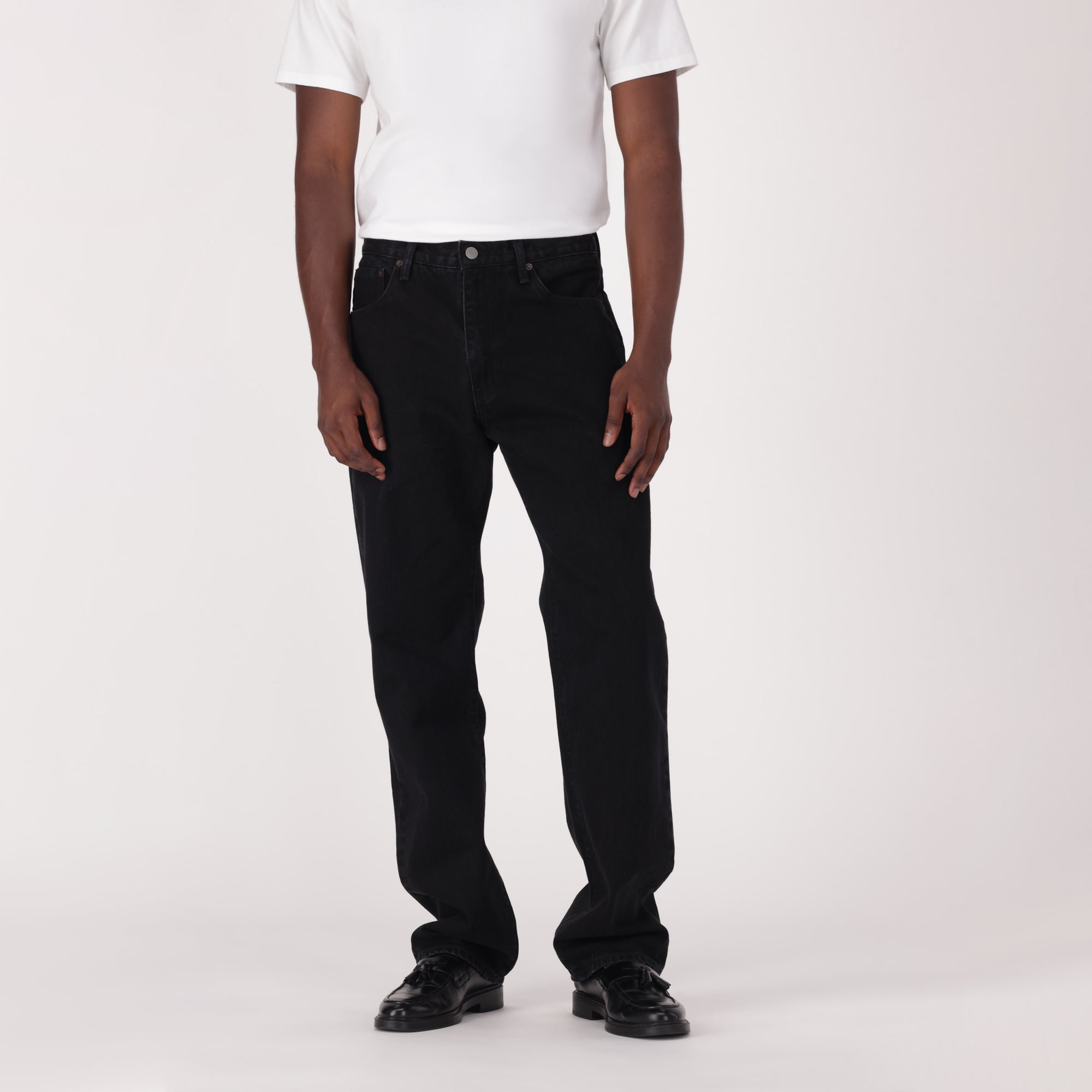 LEVI'S® MEN'S 555™ RELAXED STRAIGHT JEANS - BLACK