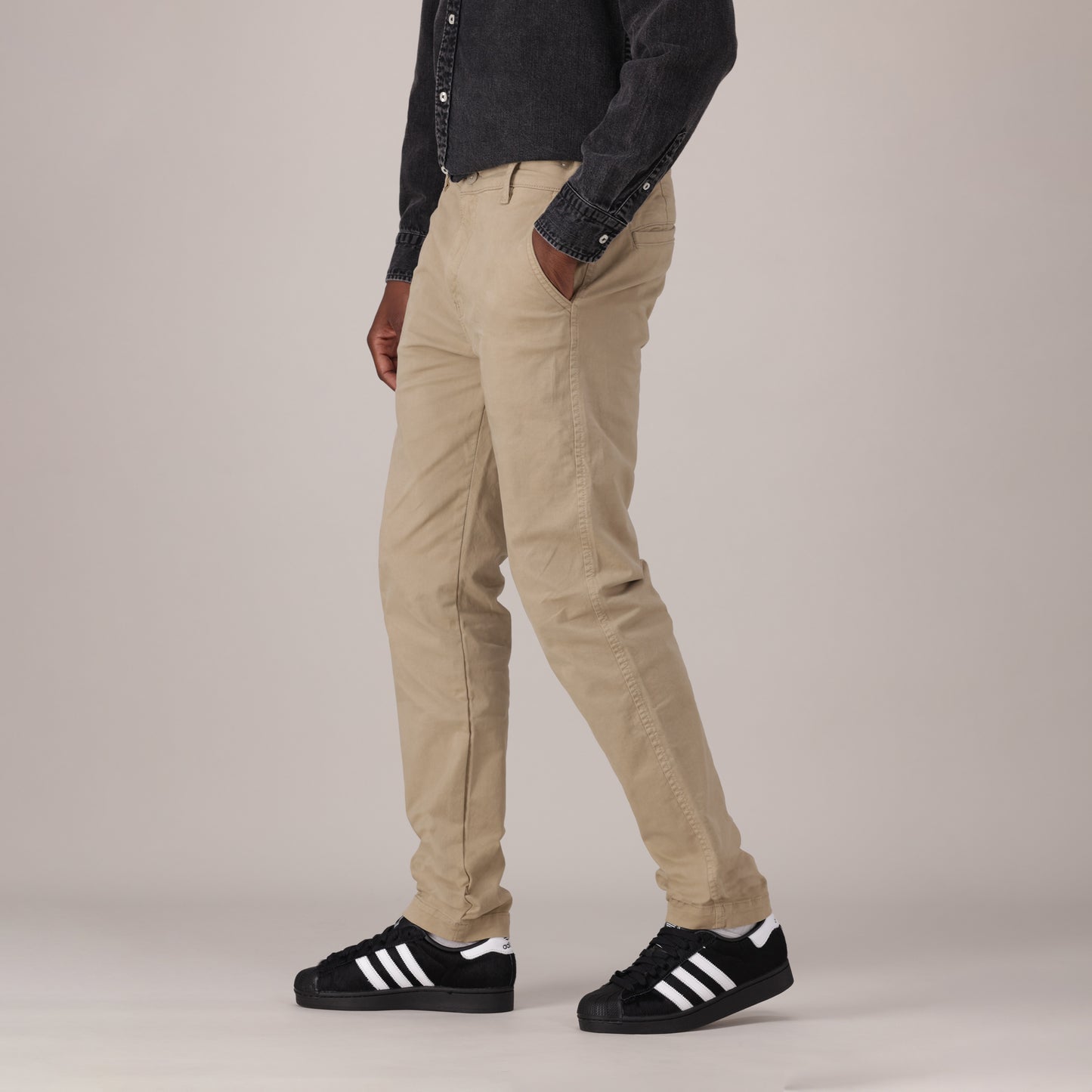 LEVI'S® MEN'S XX CHINO STANDARD TAPER - NEUTRAL