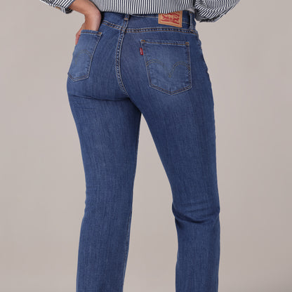 LEVI'S® WOMEN'S CURVY FLARE  - MED INDIGO - WORN IN
