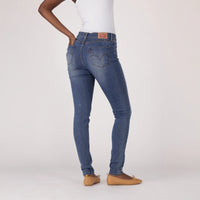 LEVI'S® WOMEN'S CURVY SKINNY - MED INDIGO - WORN IN