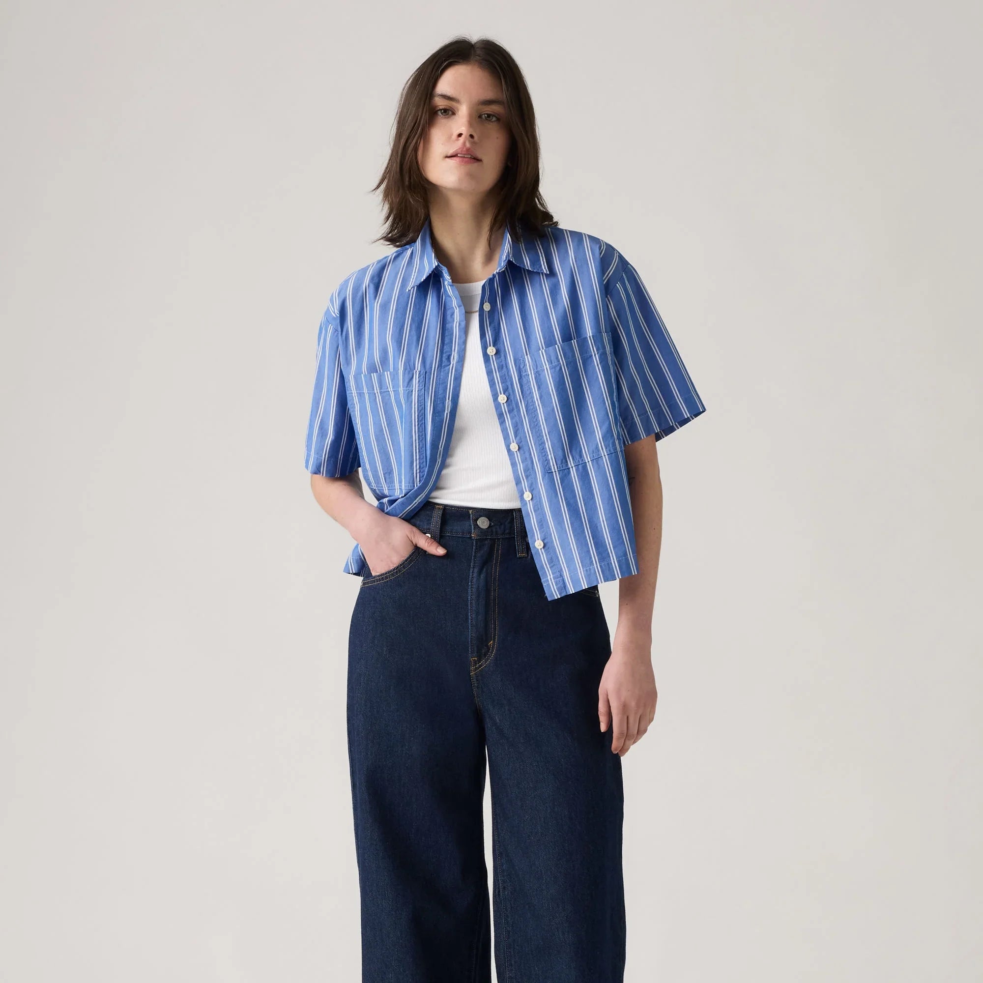 LEVI'S® WOMEN'S HARLIE SHORT-SLEEVE CROPPED SHIRT - BLUE