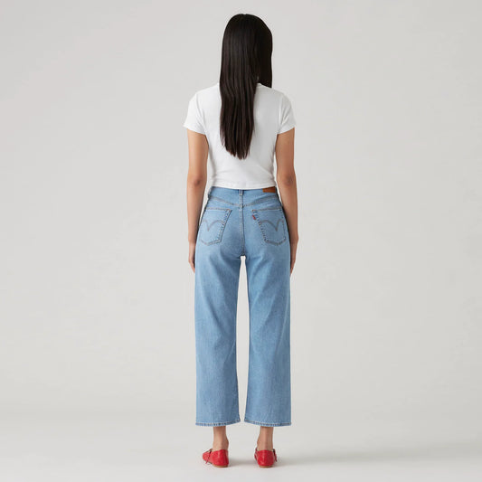 LEVI'S® WOMEN'S RIBCAGE STRAIGHT ANKLE JEANS - MED INDIGO - WORN IN