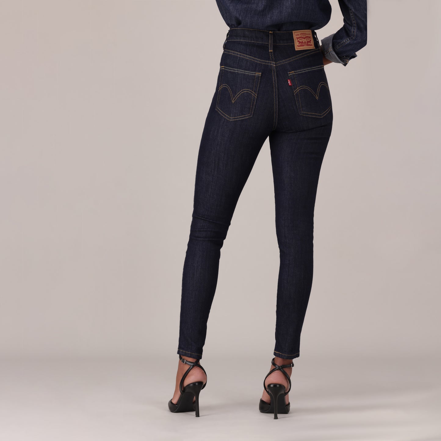 LEVI'S® WOMEN'S 720 HIGH-RISE SUPER SKINNY JEANS - DARK INDIGO - FLAT FINISH