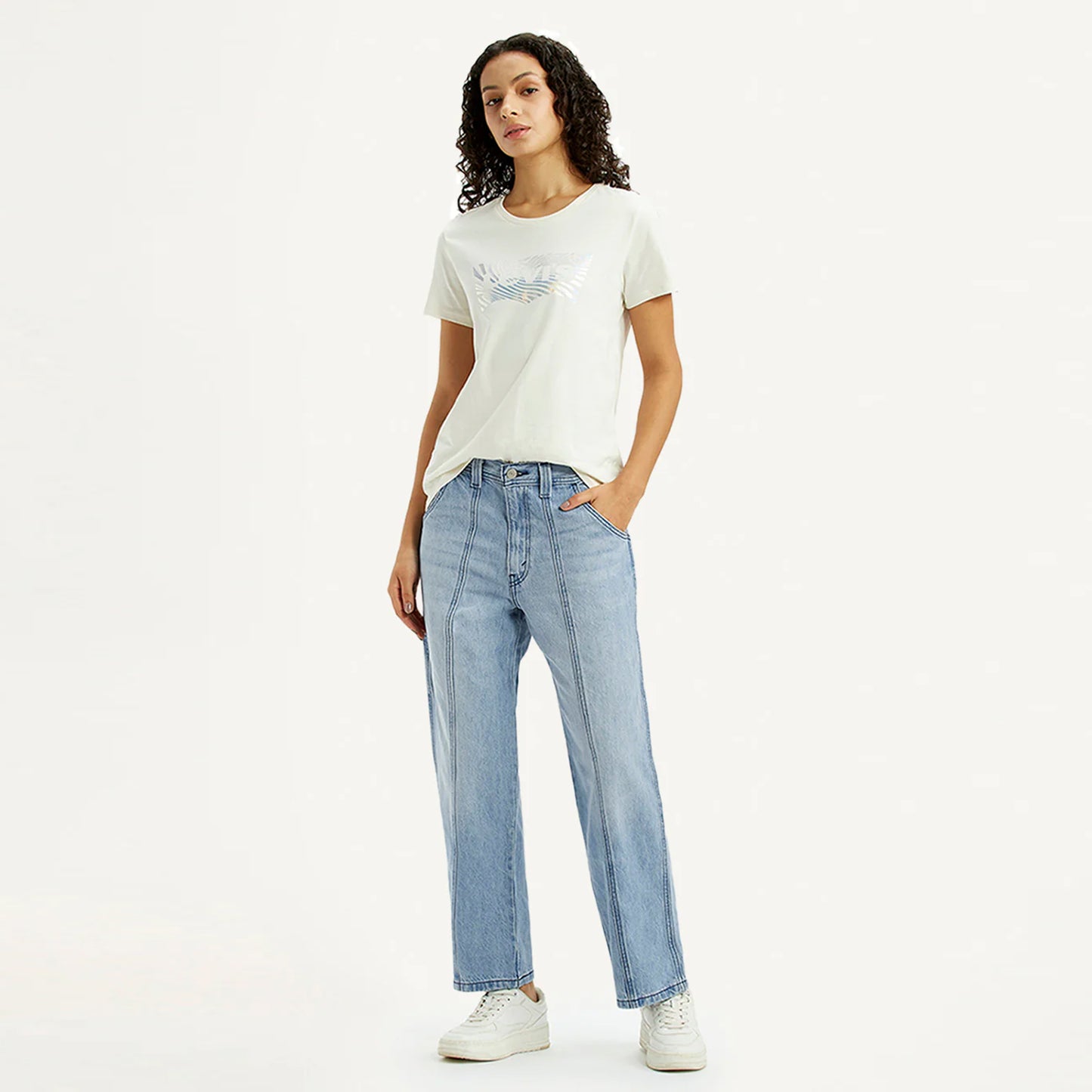 LEVI'S® WOMEN'S BAGGY CARPENTER  JEANS - LIGHT INDIGO - WORN IN