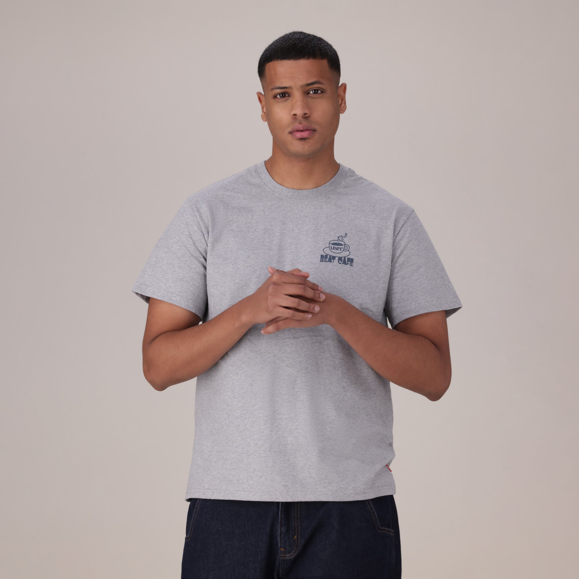 LEVI'S® MEN'S RELAXED FIT SHORT-SLEEVE GRAPHIC T-SHIRT - GREY