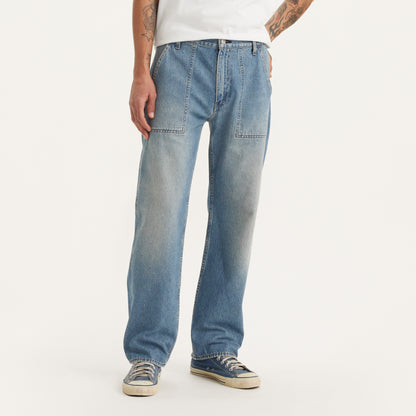 LEVI'S® MEN'S 555™ RELAXED STRAIGHT UTILITY JEANS - MEDIUM WASH