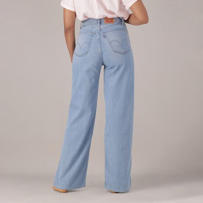 LEVI'S® WOMEN'S CINCH BAGGY JEANS - LIGHT INDIGO - WORN IN