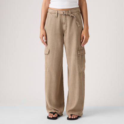 LEVI'S® WOMEN'S BAGGY DAD CARGOS - BROWN