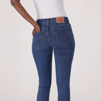 LEVI'S® WOMEN'S CURVY HIGH-RISE SUPER SKINNY - MED INDIGO - WORN IN