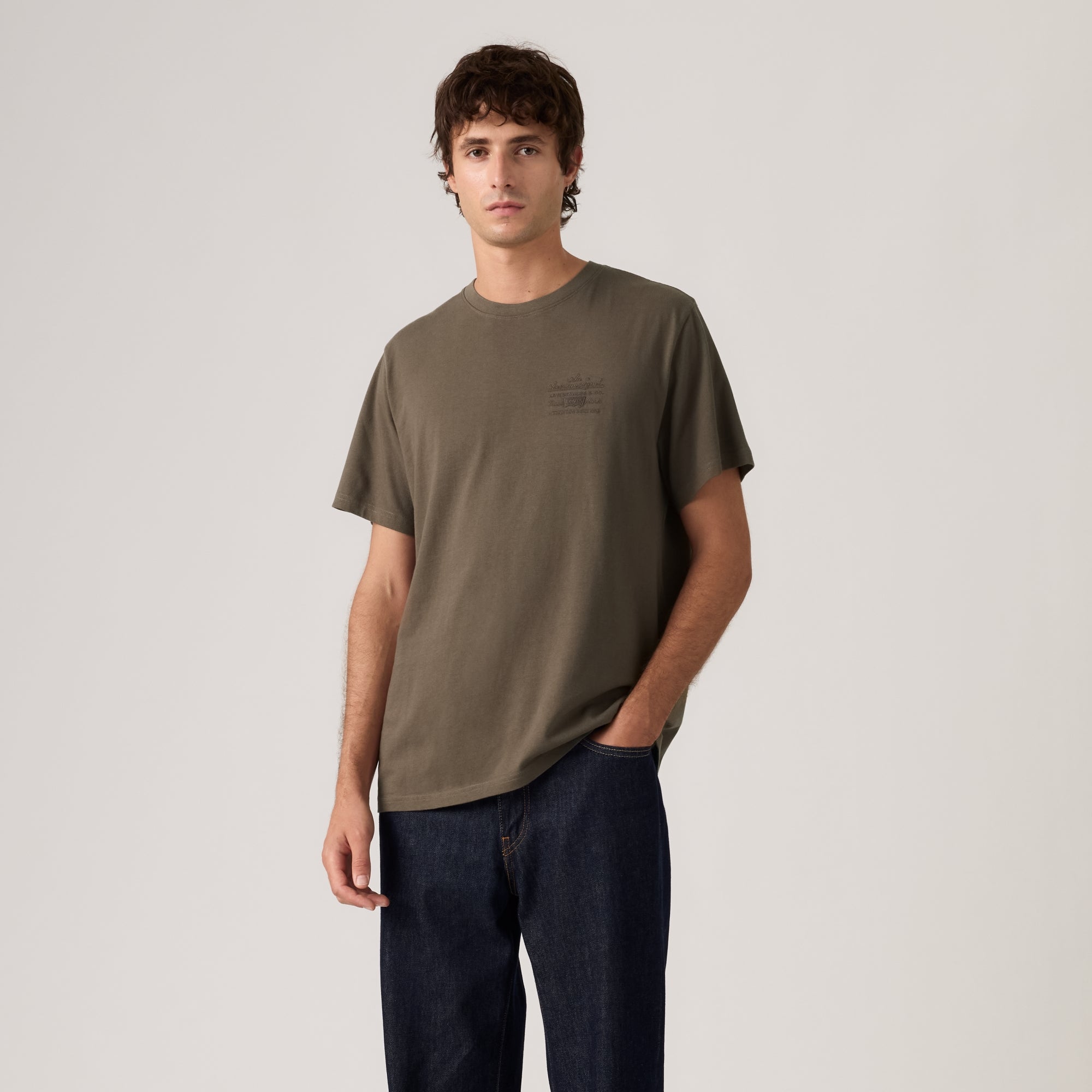 LEVI'S® MEN'S RELAXED SHORT-SLEEVE GRAPHIC T-SHIRT - BROWN