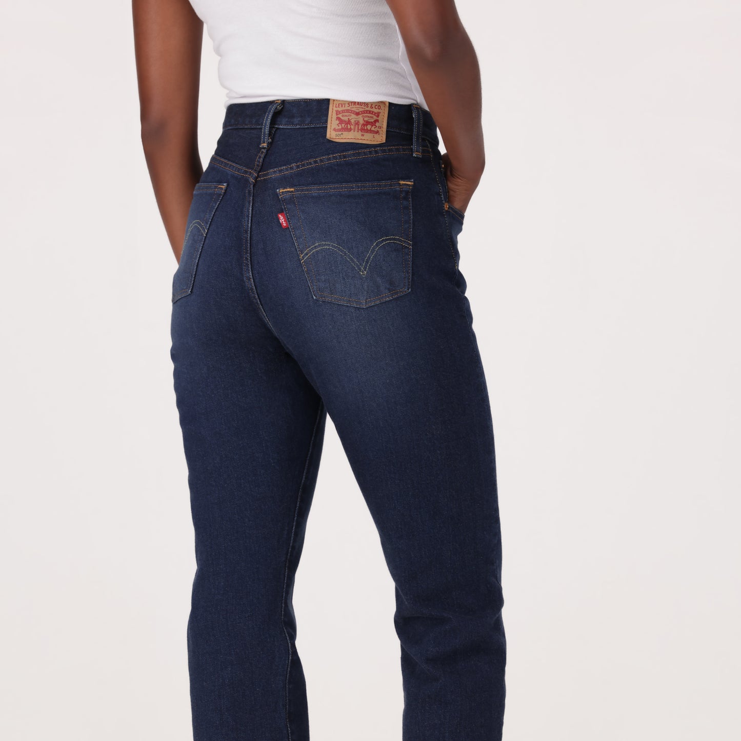 LEVI'S® WOMEN'S 501® ORIGINAL JEANS - MED INDIGO - WORN IN