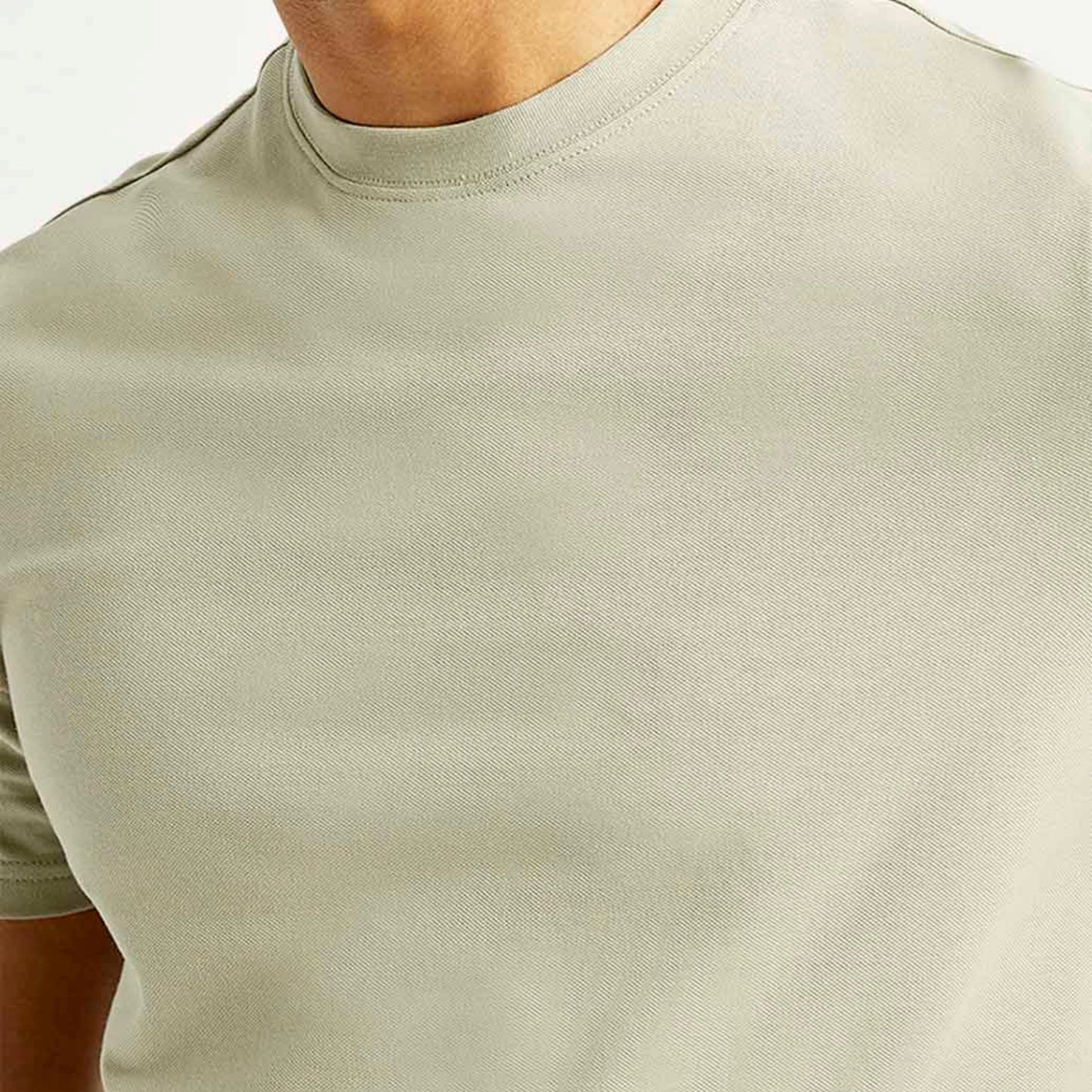 LEVI'S® MEN'S SOLID FIT T-SHIRT  - NEUTRAL