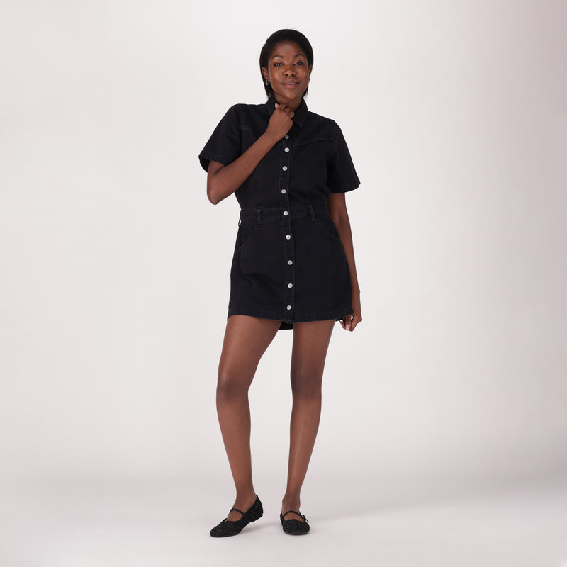 LEVI'S® WOMEN'S SHORT-SLEEVE LOGAN WESTERN DRESS - BLACK