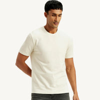 LEVI'S® MEN'S SOLID REGULAR FIT T-SHIRT  - NEUTRAL