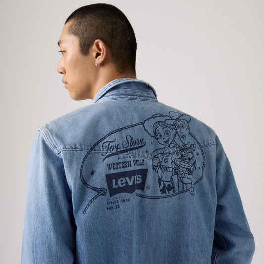 LEVI'S® X TOY STORY MEN'S WESTERN SHACKET - LIGHT INDIGO - WORN IN