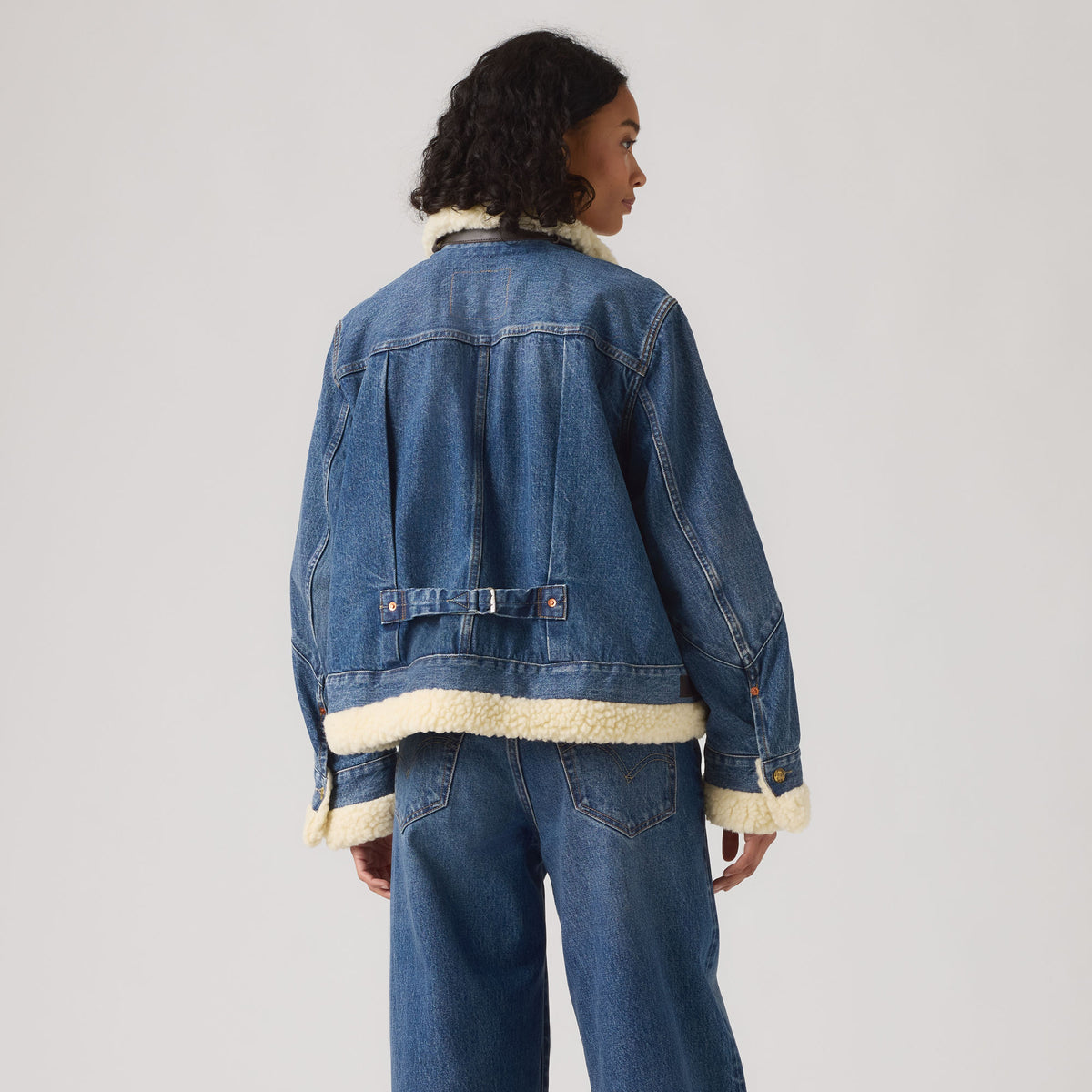 LEVI’S® X SACAI WOMEN'S SHERPA JACKET - VINTAGE BLUE