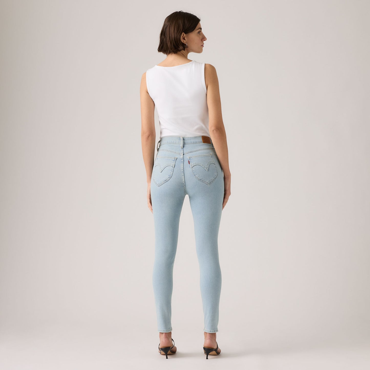 LEVI'S® WOMEN'S RETRO HIGH SKINNY JEANS - MED INDIGO - WORN IN